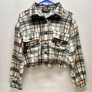 Blue B Collection Cropped Flannel Women's‎ Small Blue Plaid Button Down Shacket